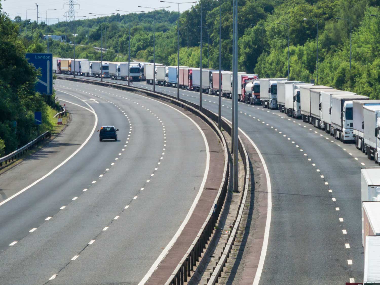 Brexit customs chaos looms