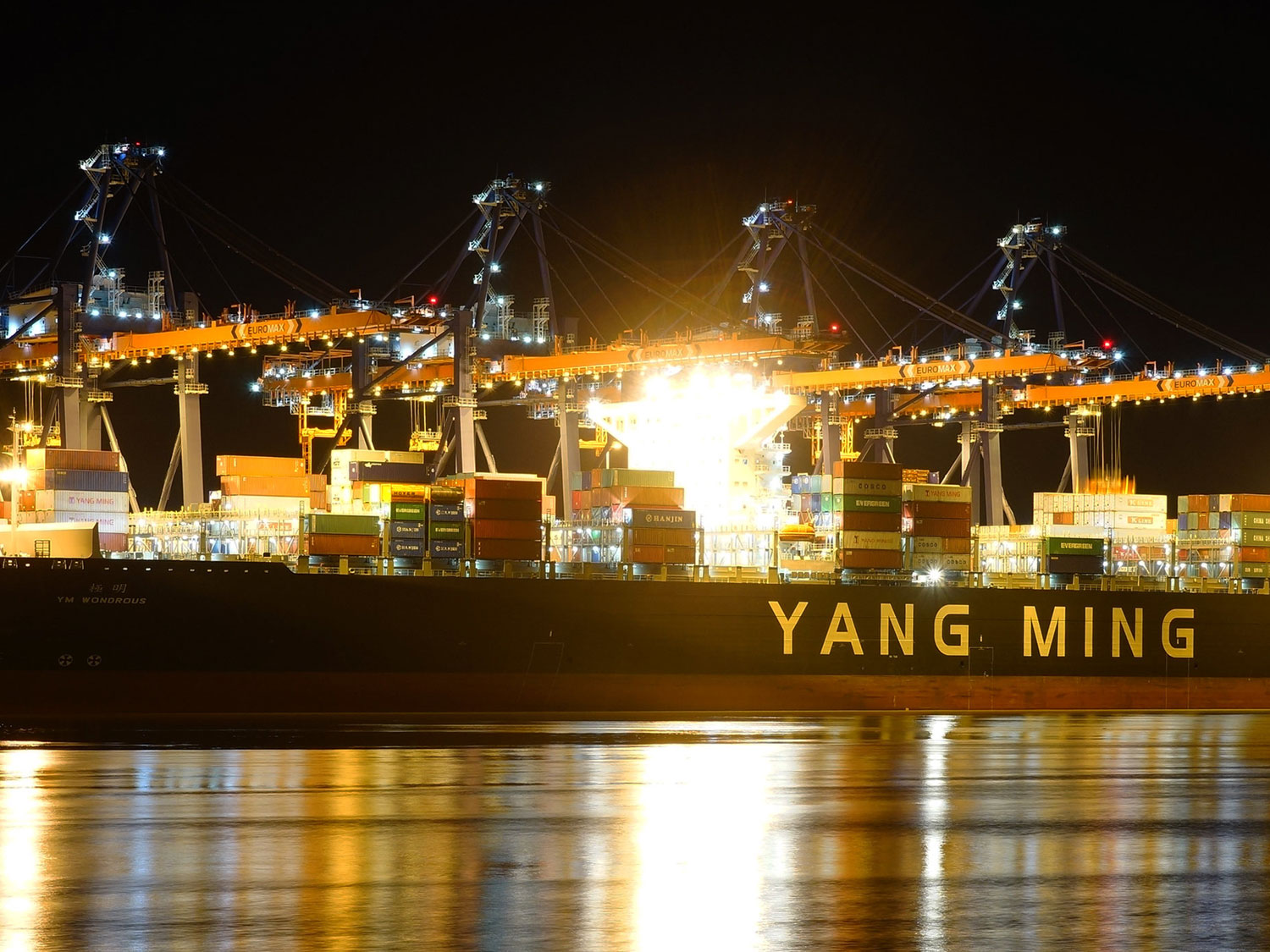 Container shipping lines face 10 billion IMO 2020